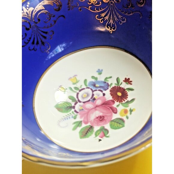 Vintage Paragon Bone China Cobalt Wide Mouth Teacup and Saucer Floral England - Picture 10 of 12